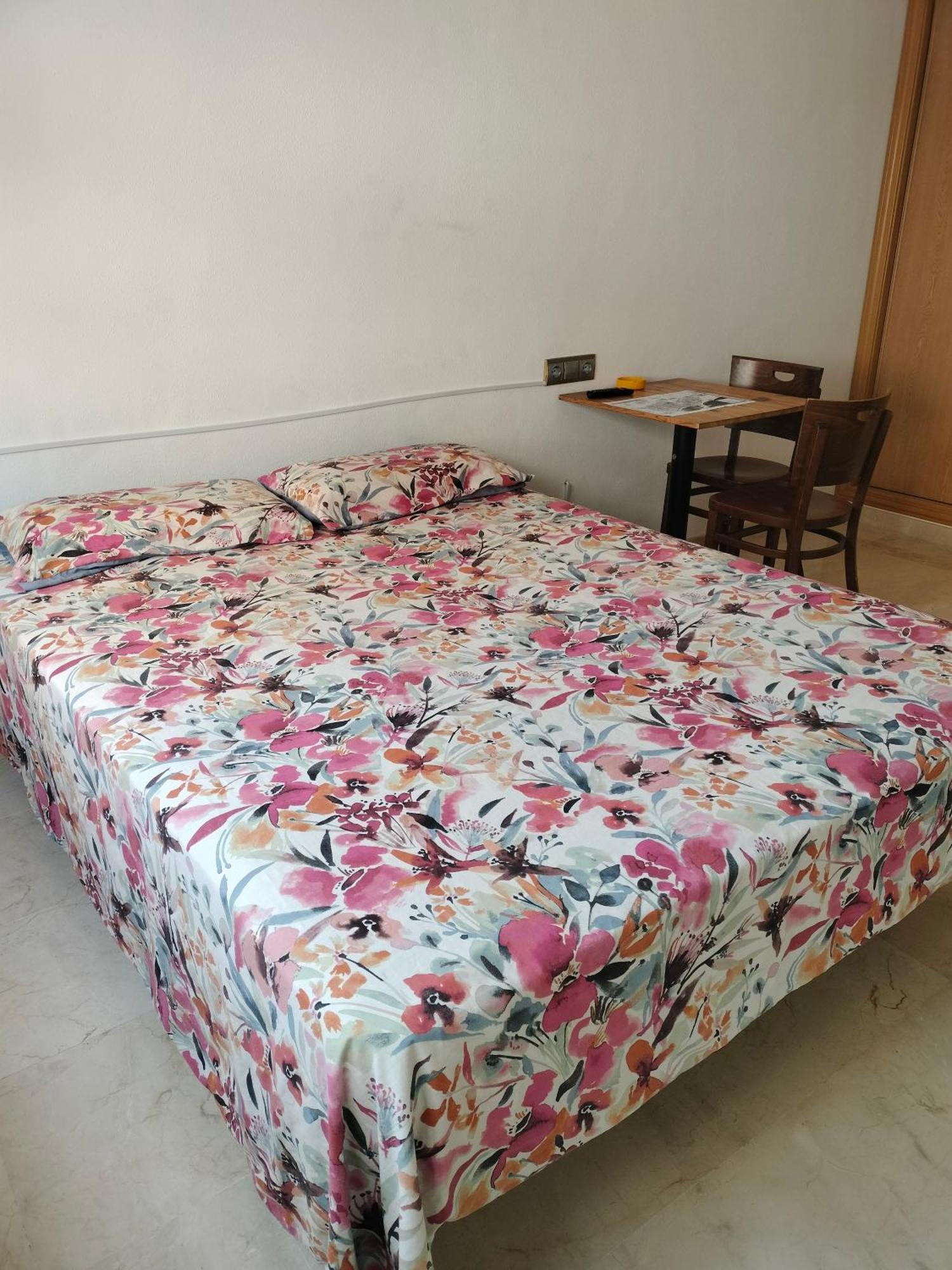 Appartamento Holiday Centre Deluxe Alicante Esterno foto
